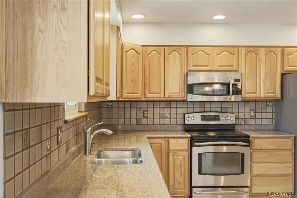 12720 Mesa View Road Larkspur CO 80118