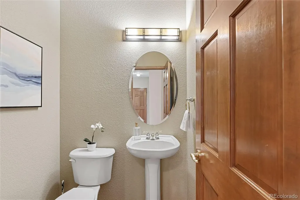 8169 S Algonquian Circle Aurora CO 80016