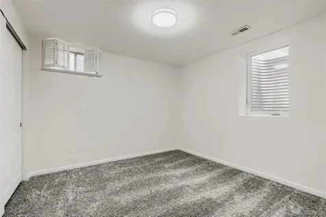 689 Jasper Street Aurora CO 80011