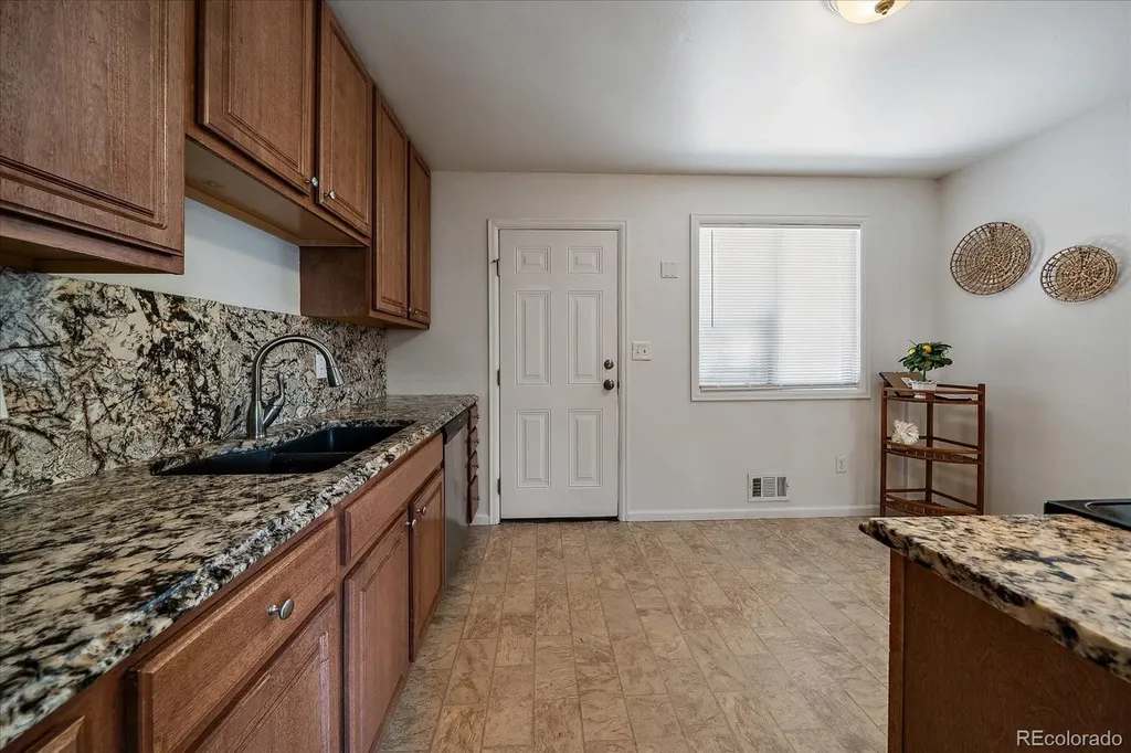 12303 E Park Lane Drive Aurora CO 80011