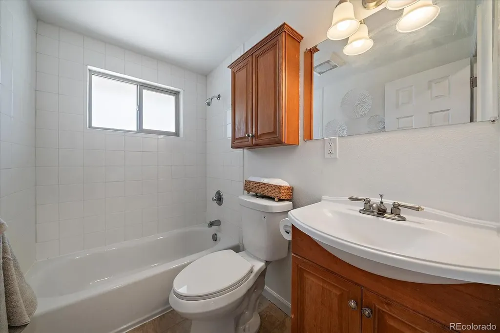 12303 E Park Lane Drive Aurora CO 80011