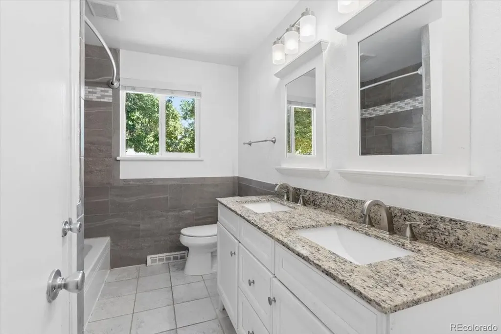 1477 S Brentwood Street Lakewood CO 80232