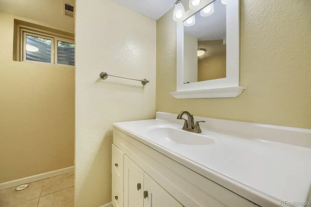 1477 S Brentwood Street Lakewood CO 80232