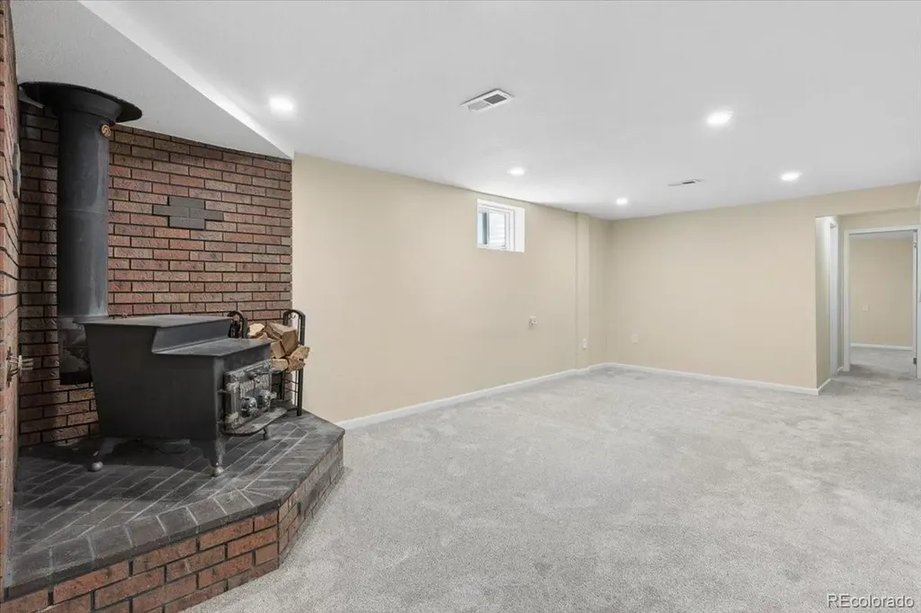 1477 S Brentwood Street Lakewood CO 80232