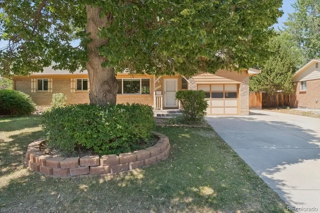 1477 S Brentwood Street Lakewood CO 80232