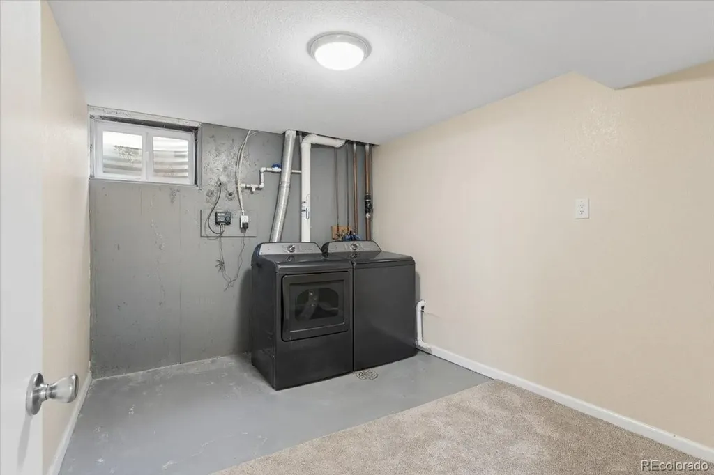 1477 S Brentwood Street Lakewood CO 80232