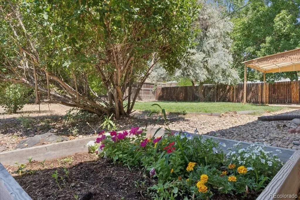 1477 S Brentwood Street Lakewood CO 80232