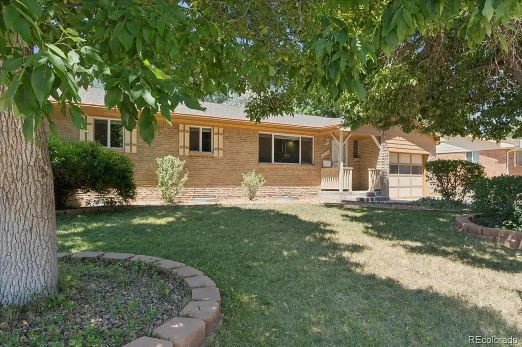 1477 S Brentwood Street Lakewood CO 80232