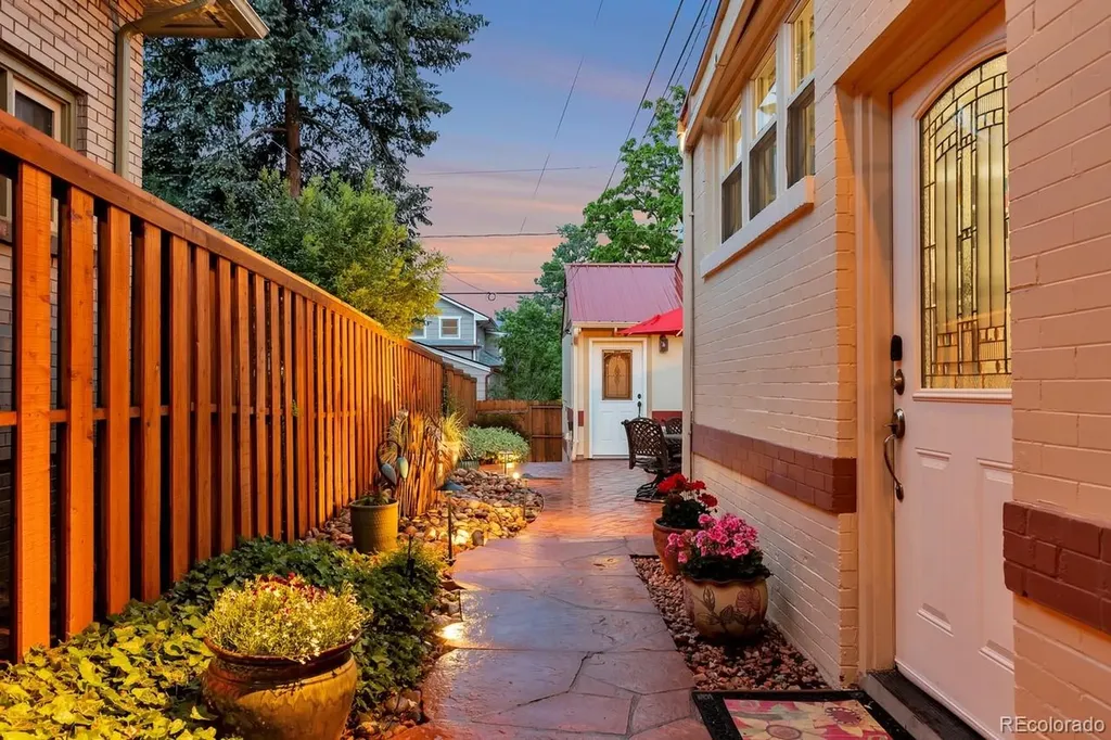 1015 S Corona Street Denver CO 80209