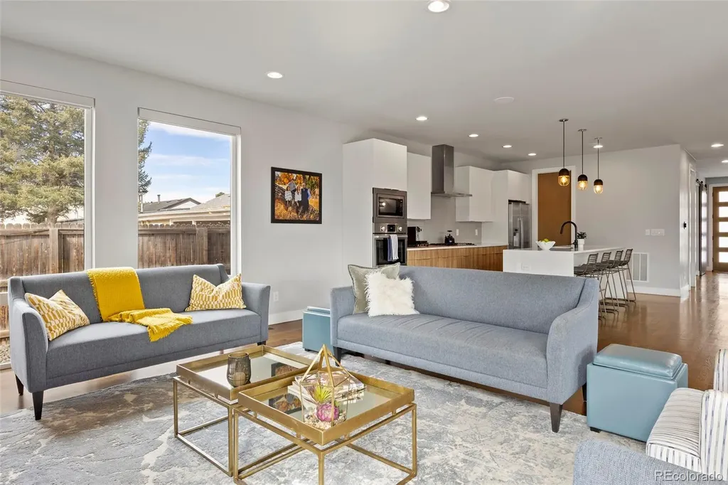 3083 S Cherry Way Denver CO 80222