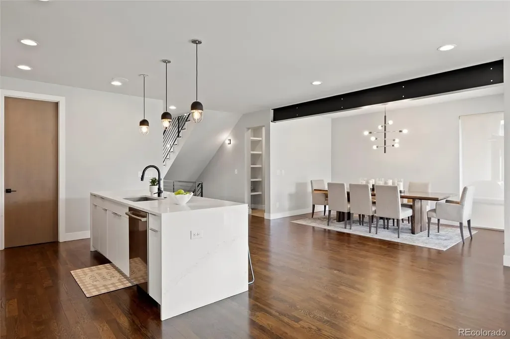 3083 S Cherry Way Denver CO 80222