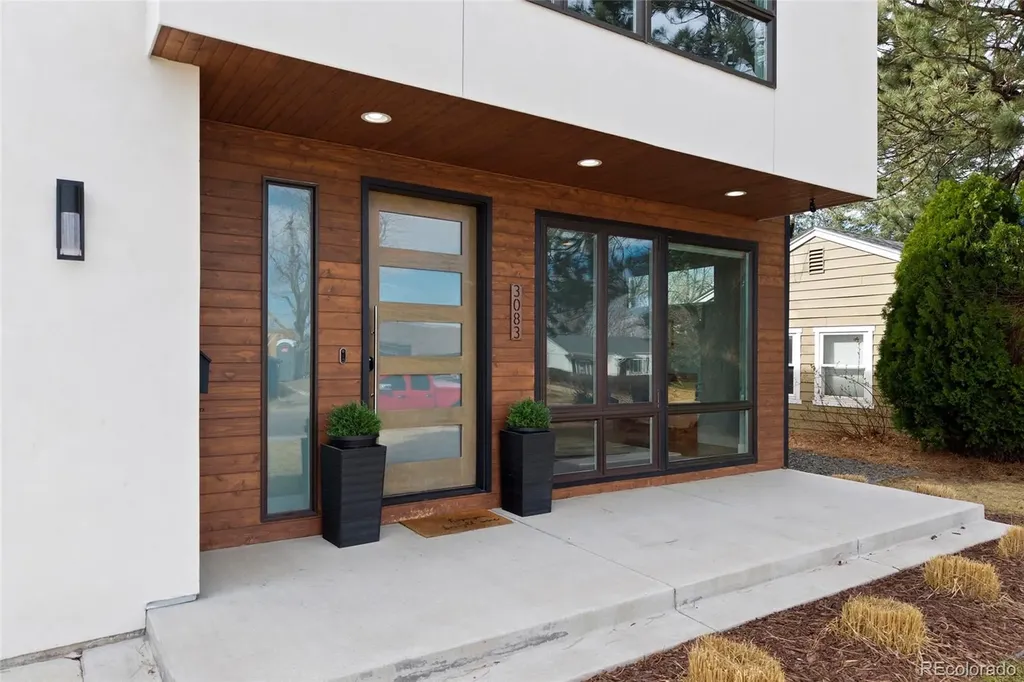 3083 S Cherry Way Denver CO 80222