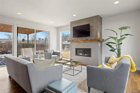 3083 S Cherry Way Denver CO 80222