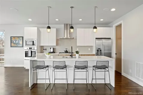 3083 S Cherry Way Denver CO 80222