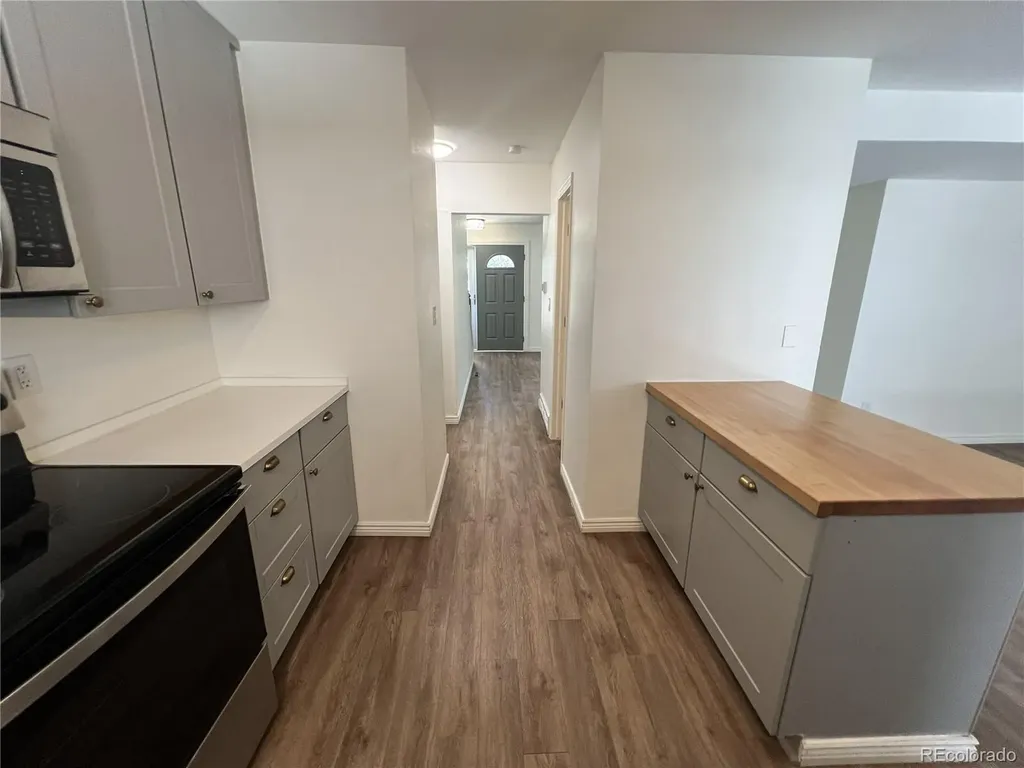 7052 E Briarwood Drive Centennial CO 80112