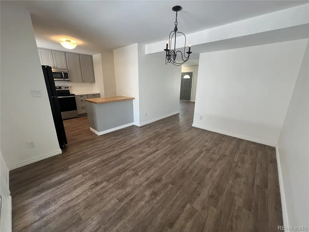 7052 E Briarwood Drive Centennial CO 80112