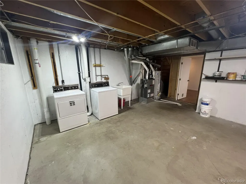 7052 E Briarwood Drive Centennial CO 80112