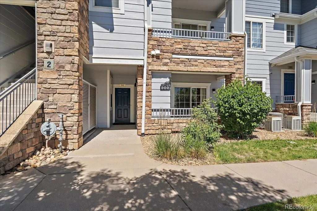 5255 Memphis Street Denver CO 80239
