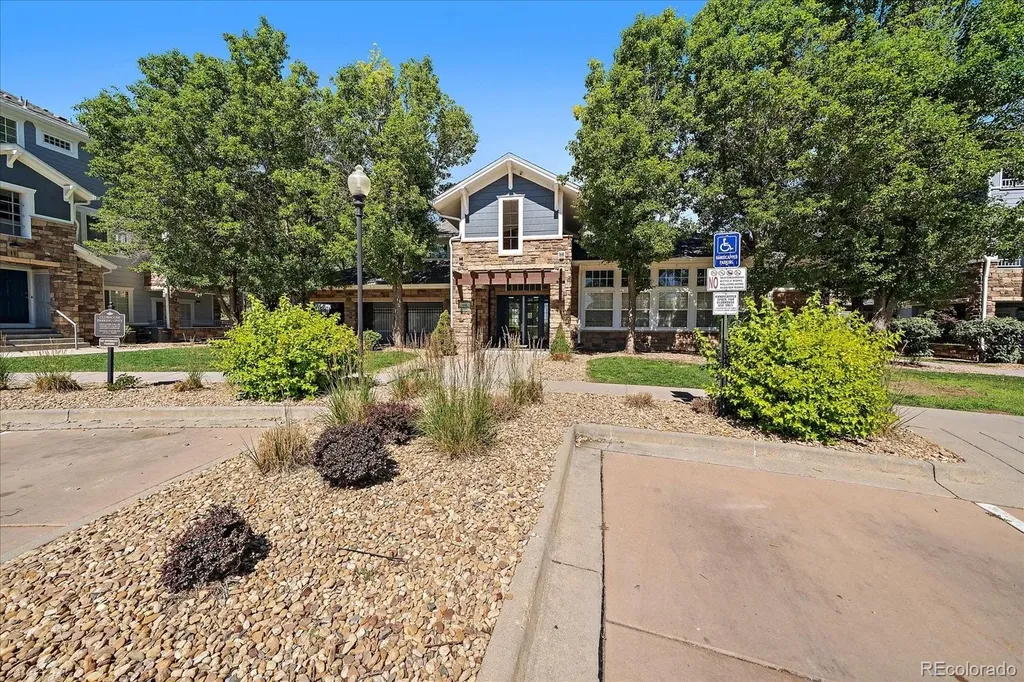 5255 Memphis Street Denver CO 80239