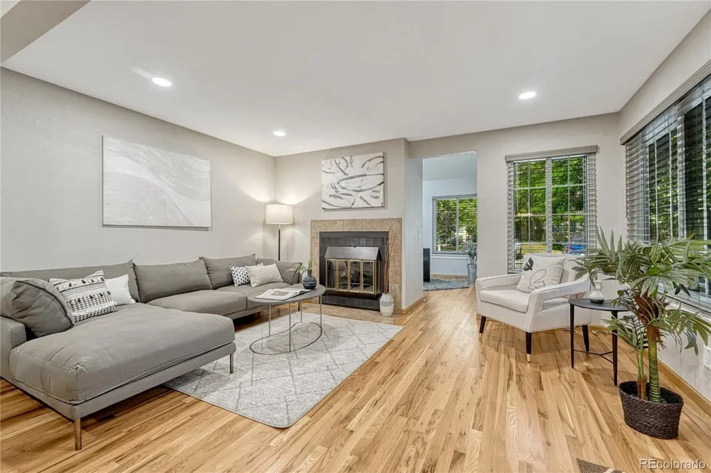 4872 E Kentucky Avenue Denver CO 80246