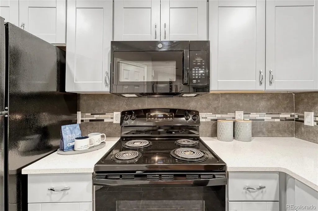 4872 E Kentucky Avenue Denver CO 80246