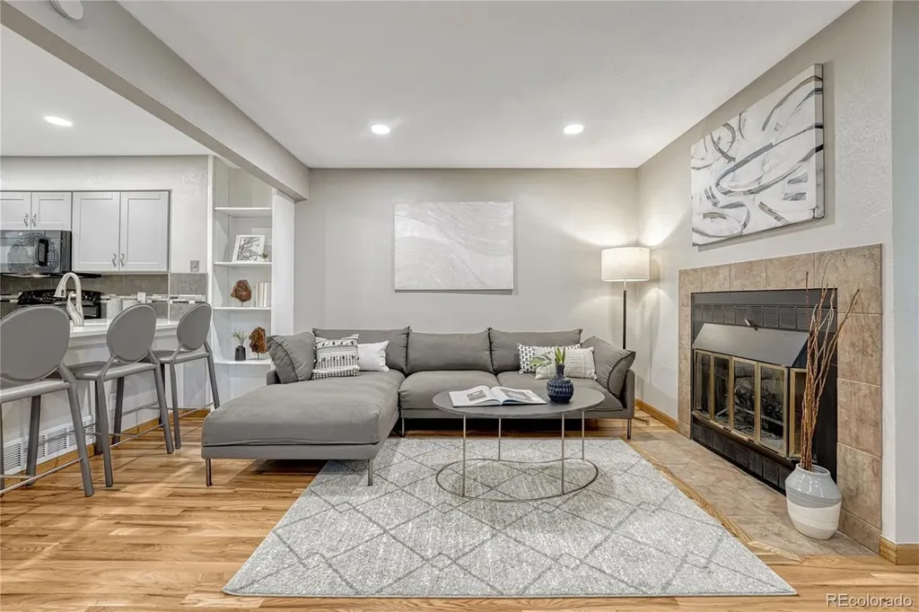 4872 E Kentucky Avenue Denver CO 80246