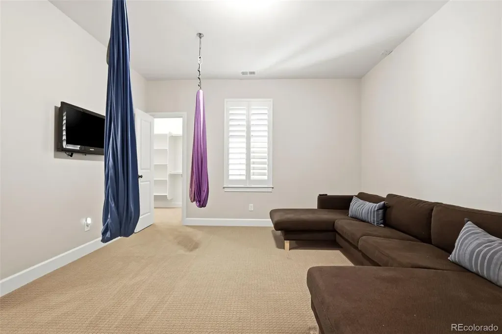 736 Ivy Street Denver CO 80220