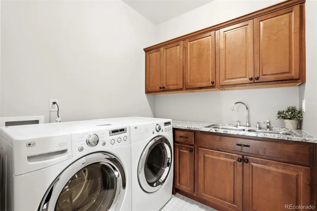 736 Ivy Street Denver CO 80220
