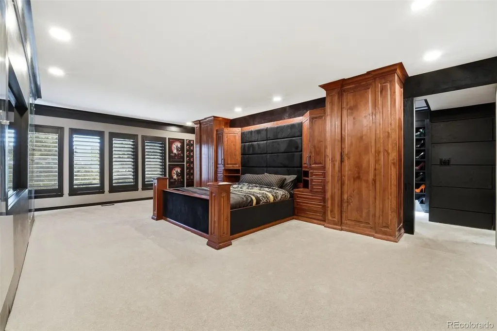 27 Beacon Hill Lane Greenwood Village CO 80111