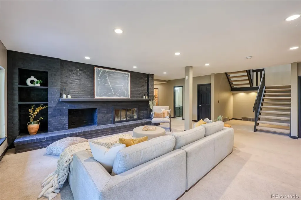 27 Beacon Hill Lane Greenwood Village CO 80111