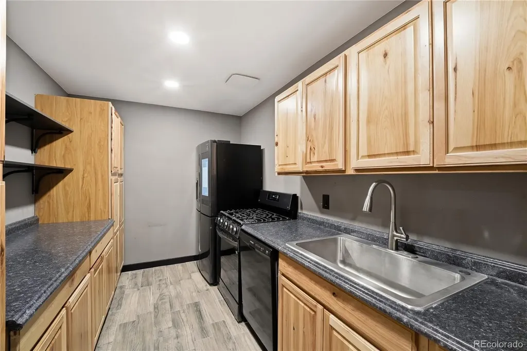 27 Beacon Hill Lane Greenwood Village CO 80111