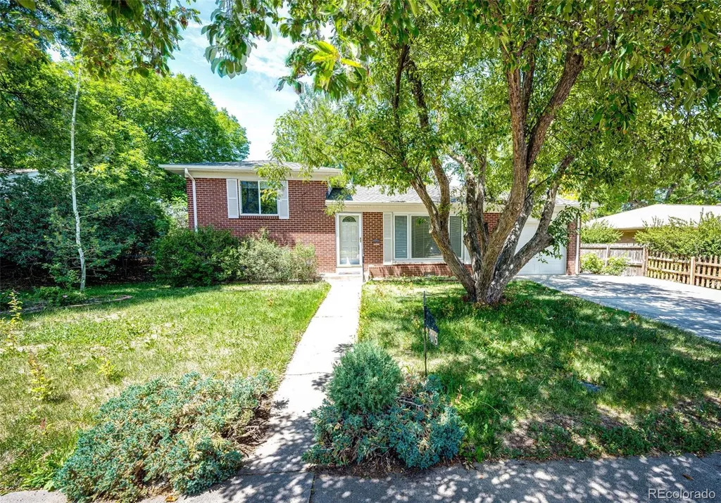9015 W 4th Place Lakewood CO 80226