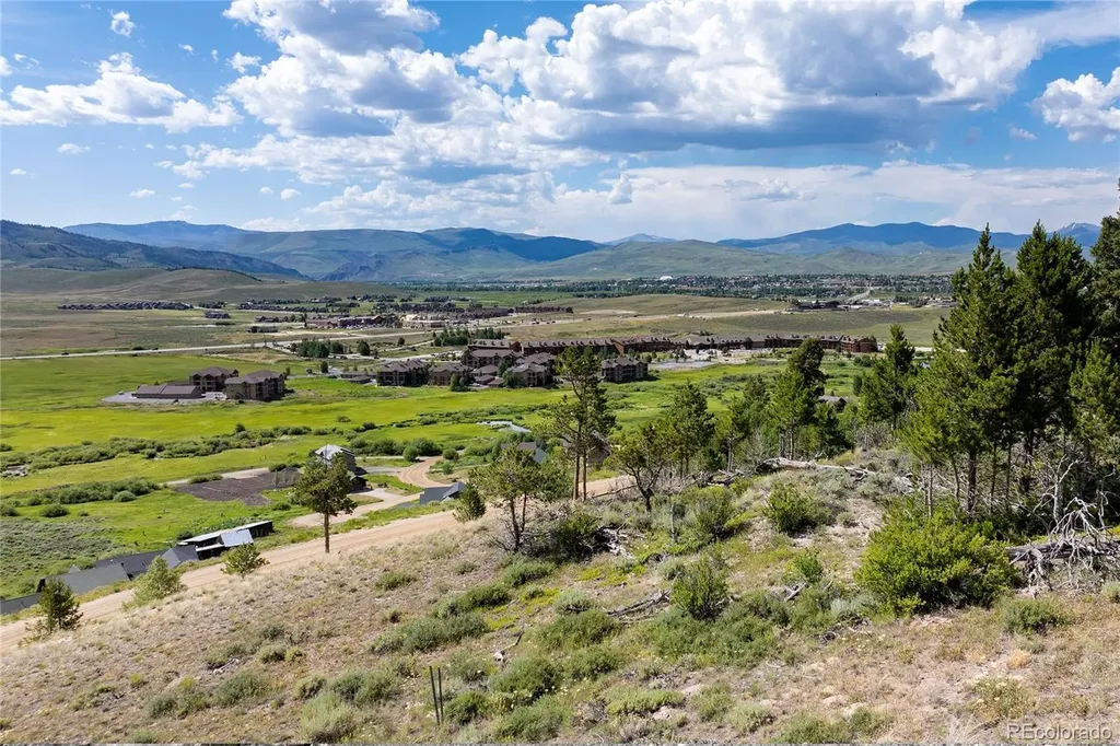 300 GCR 859/beaver Drive Granby CO 80446