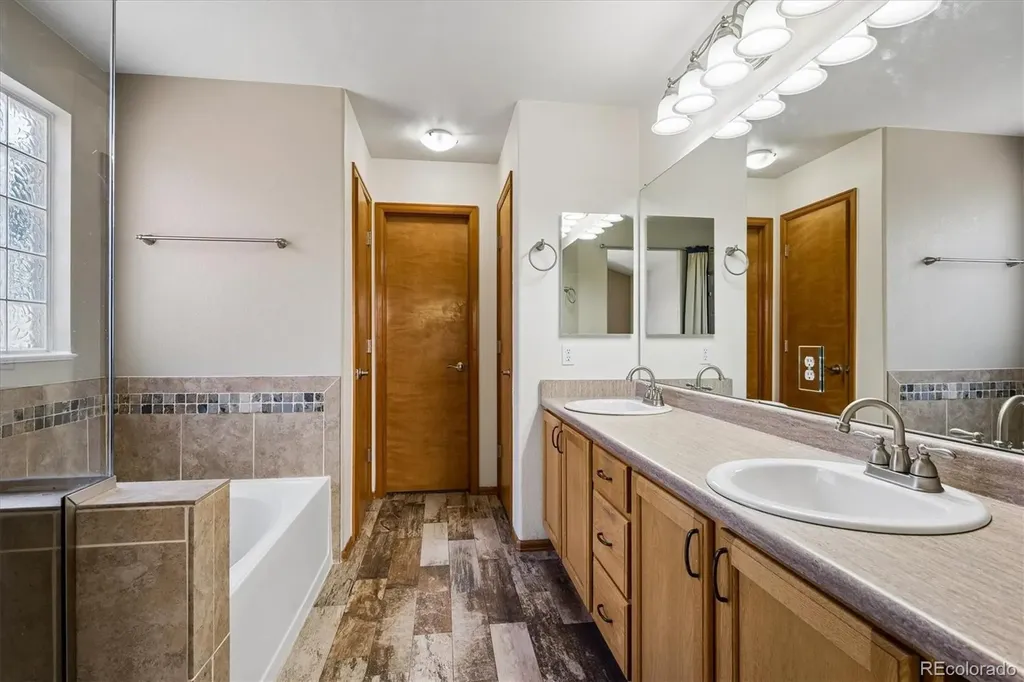 22725 E Alamo Place Aurora CO 80015