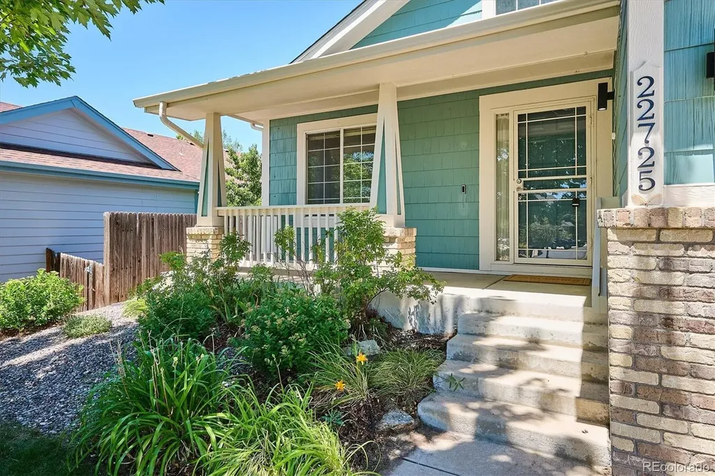 22725 E Alamo Place Aurora CO 80015