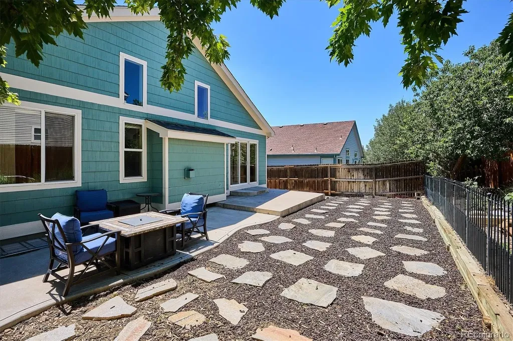 22725 E Alamo Place Aurora CO 80015