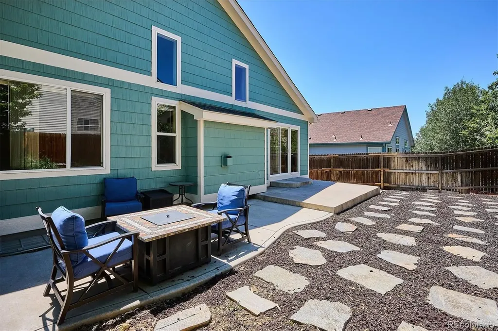 22725 E Alamo Place Aurora CO 80015