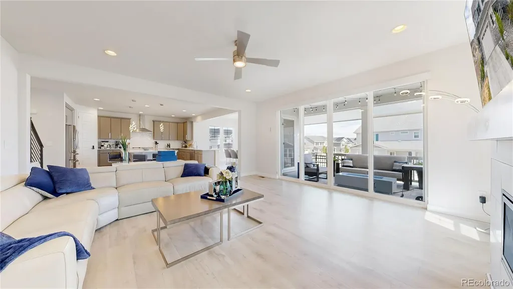 27615 E Geddes Place Aurora CO 80016