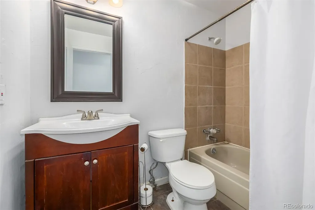 8287 S Pennsylvania Court Littleton CO 80122
