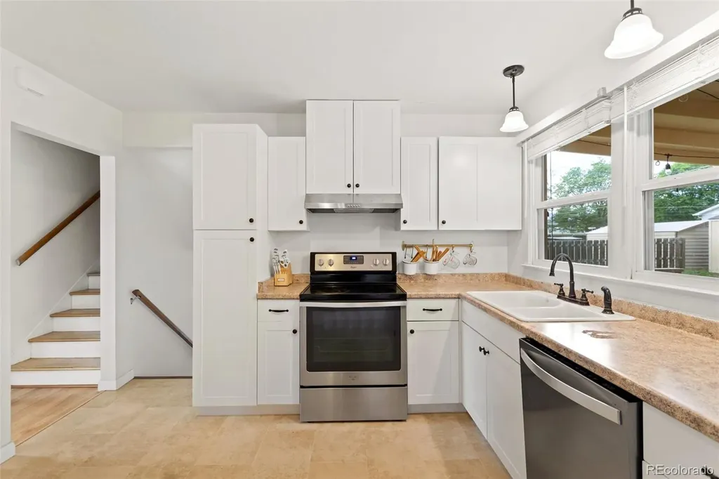 2506 Lelaray Street Colorado Springs CO 80909