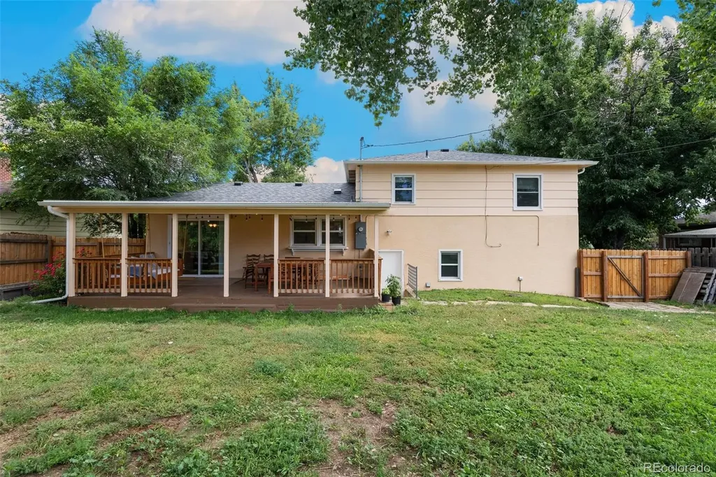 2506 Lelaray Street Colorado Springs CO 80909