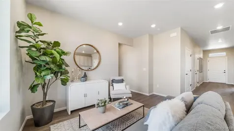 5042 N Tempe Street Aurora CO 80019