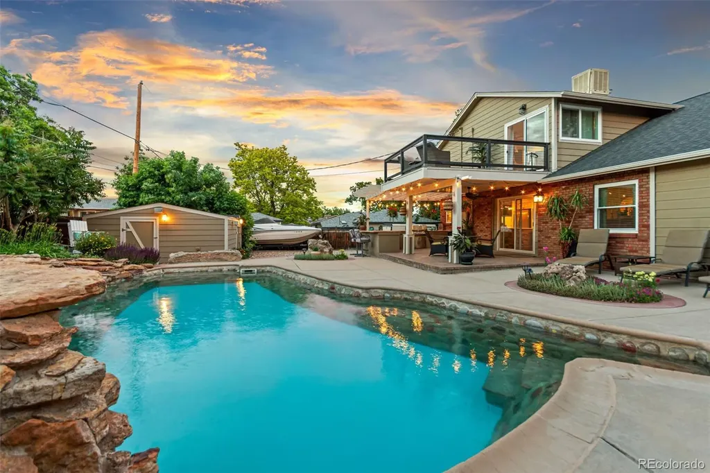 8873 S Balsam Street Littleton CO 80128