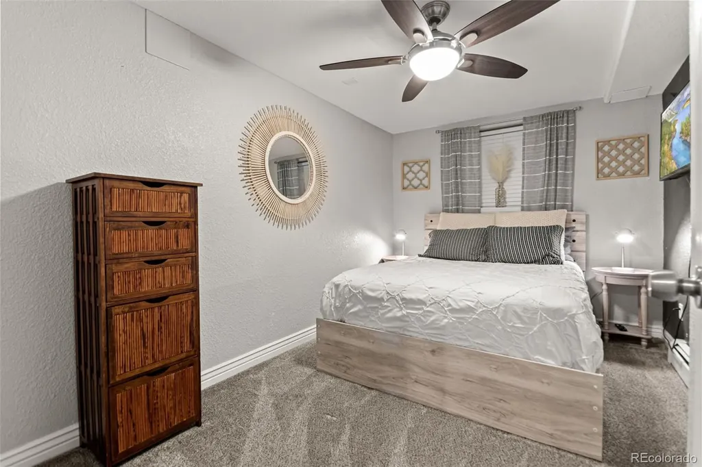 8873 S Balsam Street Littleton CO 80128