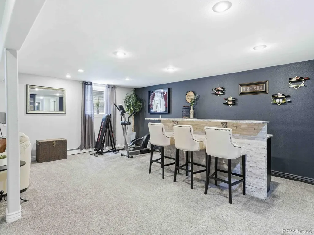 8873 S Balsam Street Littleton CO 80128