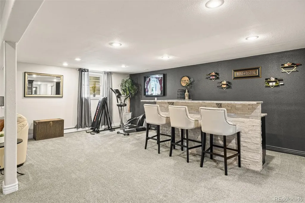 8873 S Balsam Street Littleton CO 80128