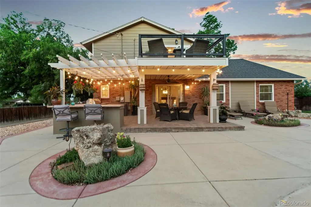 8873 S Balsam Street Littleton CO 80128