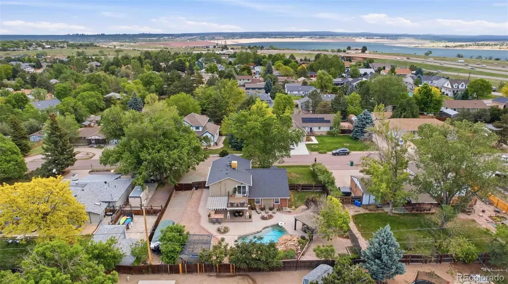 8873 S Balsam Street Littleton CO 80128