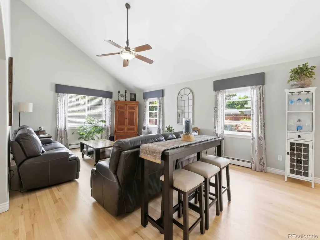 8873 S Balsam Street Littleton CO 80128
