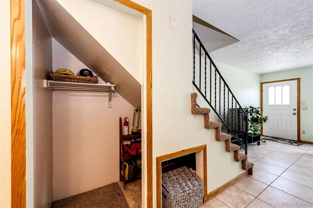 2285 S Jasper Way Aurora CO 80013